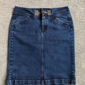 Lauren Jeans Co. (Ralph Lauren) dark wash denim pencil skirt